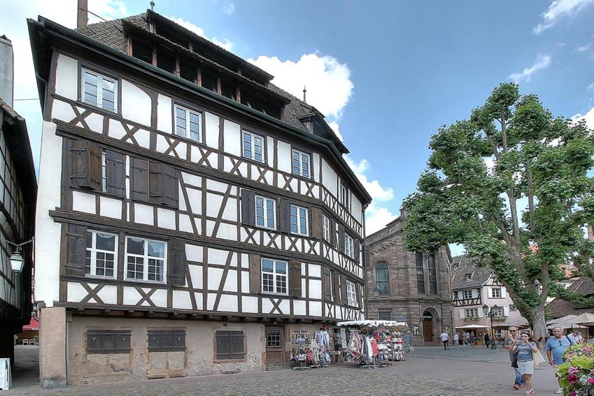 Appartement Le Bain Aux Plantes Strasbourg Eksteriør billede
